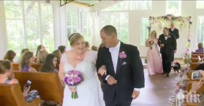 В продължение на години тази влюбена двойка живее в гората. Когато един полицай я открива, нищо няма да е същото!