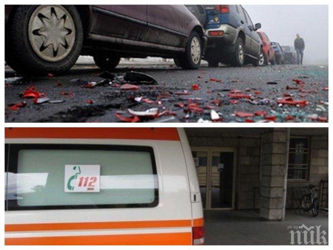 Извънредно! 32-годишен мъж е загиналият при зверското меле между четири коли на пътя Микре - Сопот