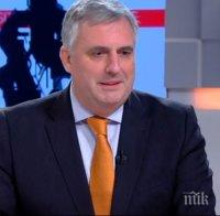 Калфин: Само военни и полицаи са си преместили вторите пенсии в НОИ