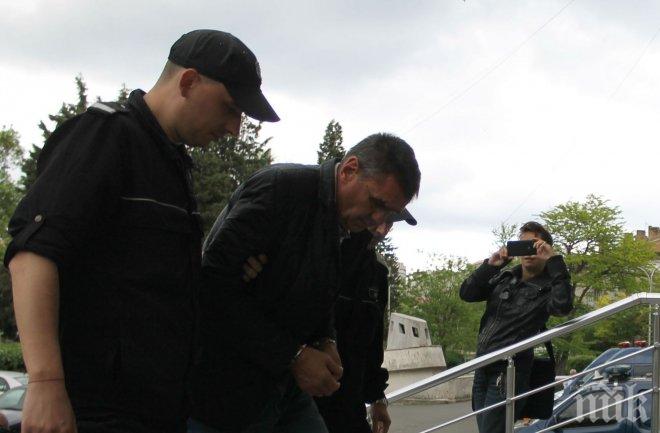 Шокиращо! Принца застрелял готвача Кольо, оставил го на масата и се върнал да пие 
