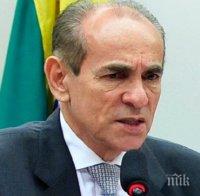 Здравният министър на Бразилия подава оставка