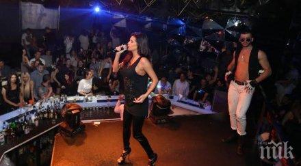 горещо пик преслава без сутиен клуб