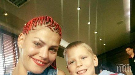 жана бергендорф оставя детето майка