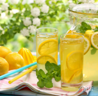 Лимонада за бели зъби и здрави кости
