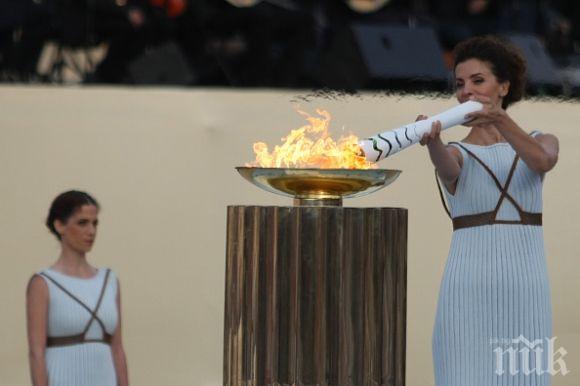 Запалиха олимпийския огън за Зимните игри в Пекин 2022