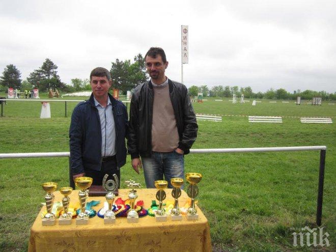 Явор Хайтов награди призьори в турнир по конен спорт в Бутан (снимки)

