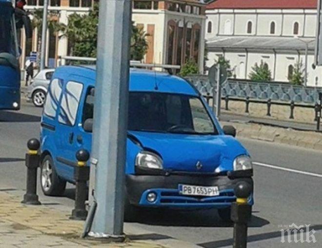 Бременна в болница след верижна катастрофа в Пловдив