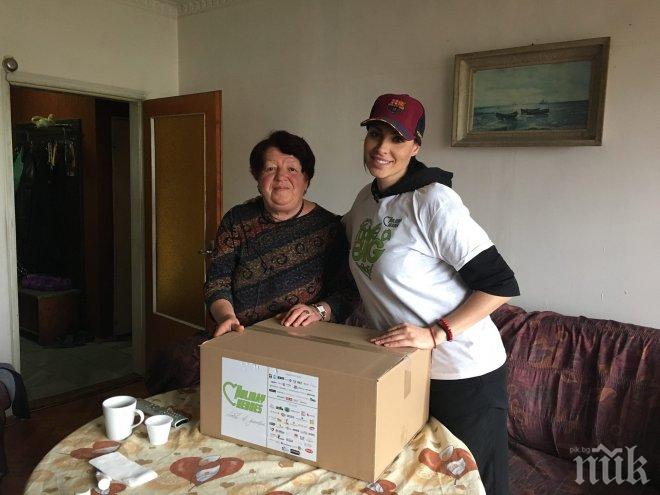 Колко благородно! Бременната Златка нахрани бедна вдовица (СНИМКИ)