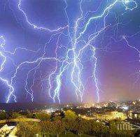Лошото време няма край! Дъжд и гръмотевици и днес - ето къде ще има градушки