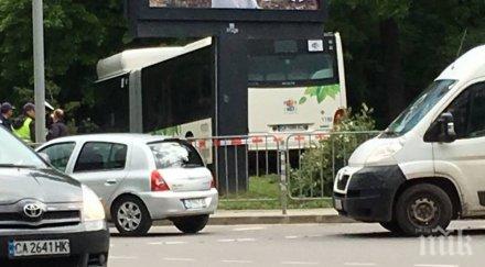 шофьорът автобуса спасил пътниците последния момент