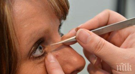 течни контактни лещи помагат виждаме тъмното