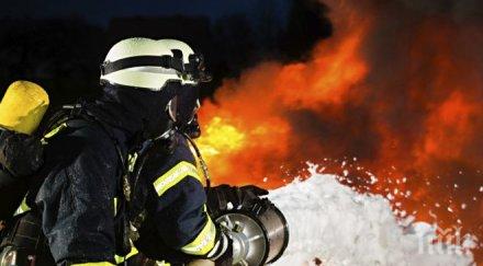 пожарът канада бушува нова сила продължи месеци