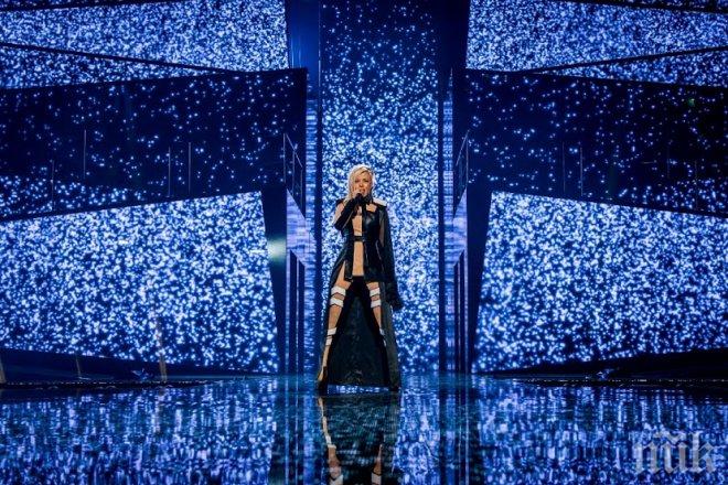 Поли Генова шокира с тоалета си за Евровизия, свети като коледна елхичка