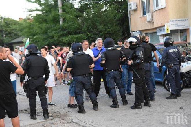 След Раднево и София изригна: Три протеста срещу ромите организират в столични квартали утре 