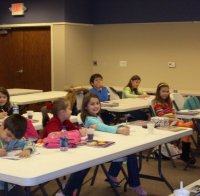 Евакуираха ученици заради миризма