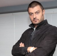 Бареков плаши Плевнелиев с мониторинг