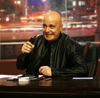 Слави Трифонов надъхва студентите за протести