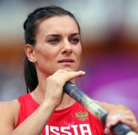 Елена Исинбаева пропуска Световното в Москва