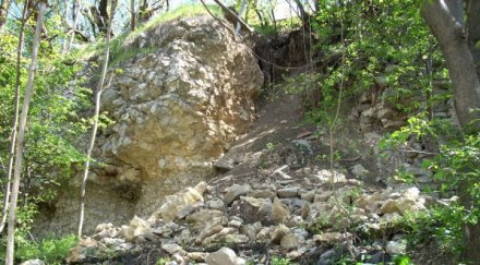 свлачището пътя варна златни пясъци разраства