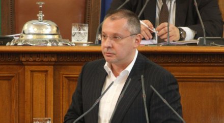 станишев зове служебния кабинет разследва далаверите герб