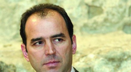 иван искров служебен премиер