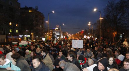 тел 0884 800445 осигуряваме транспорт защита бойко герб плаща