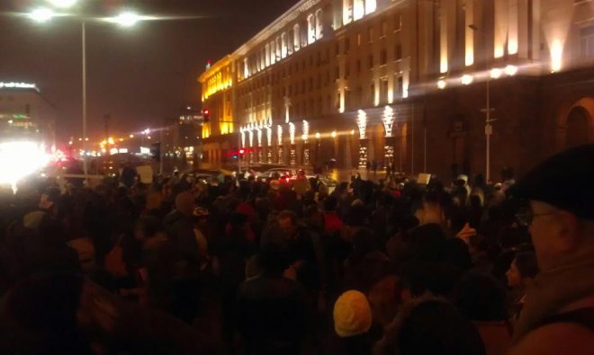  Протестиращи от Орлов мост към Плевнелиев: Ние сме държавата