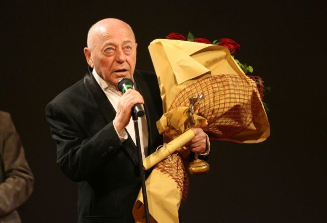 Одеон пуска Опасен чар в памет на Тодор Колев