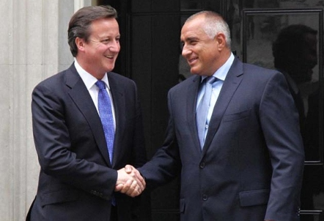 Борисов излъгал, че Камерън го поздравява за оставката