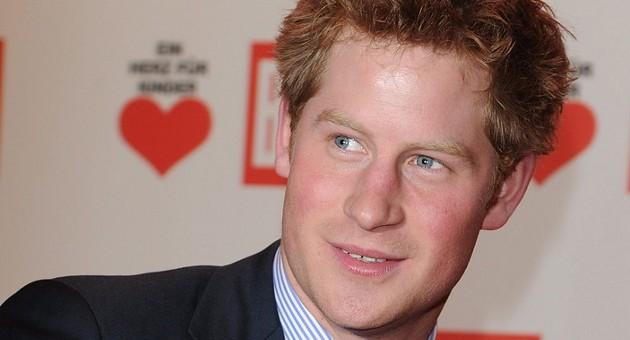 Принц Хари заби моделка 