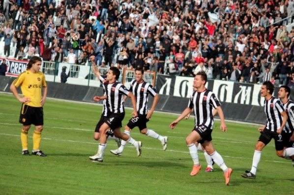 Локомотив (Пд) писа шестица на Евроколеж