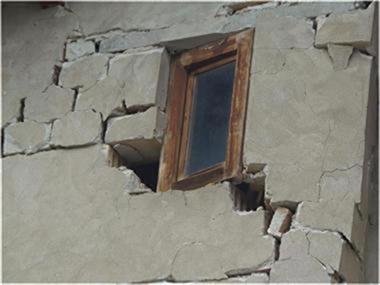 Цветанов отказа помощи на жертвите от труса в Пернишко 