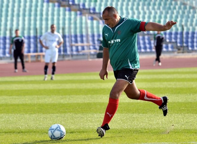 Истина е - хора, прасета и овце обичат Борисов