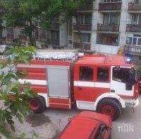 Пожар шашна живеещи срещу полицията в Добрич (СНИМКИ)