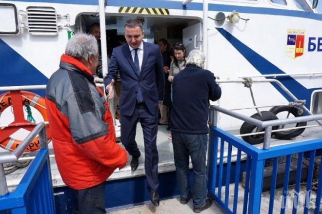 Пуснаха корабче от Варна до Аспарухово