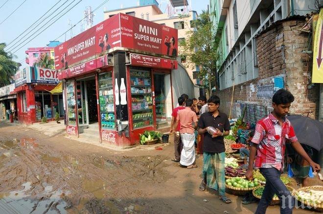 Бангладеш затваря административните служби, спира и транспорта