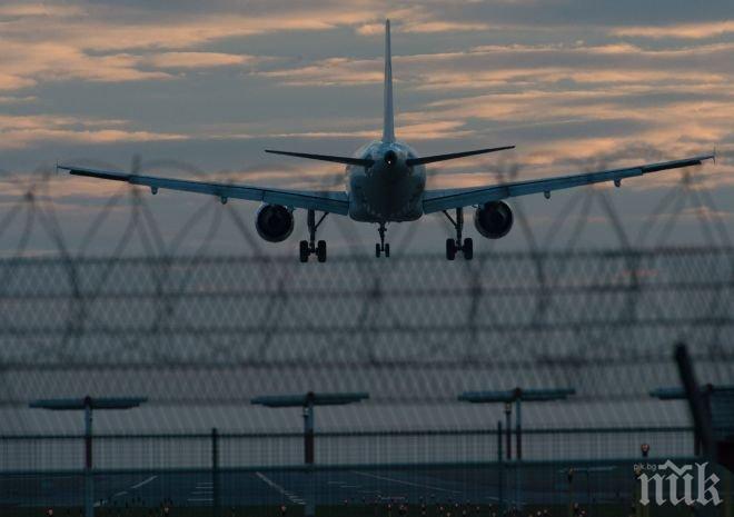 Тревогата остава: Приземиха се два от четирите рискови самолета, излетели от Сочи