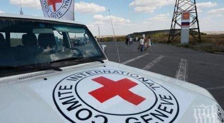 сирийският град дарая получи хуманитарна помощ първи път 2012 година