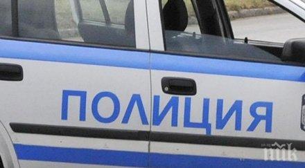 три малки ромчета нарамиха плочки училище