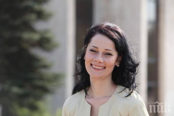 ИЗВЪНРЕДНО В ПИК! Бойко Борисов уволни зам.-министър Нина Найденова