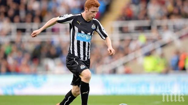 Куриоз! Избягал от Съндърланд изпадна с Нюкясъл 