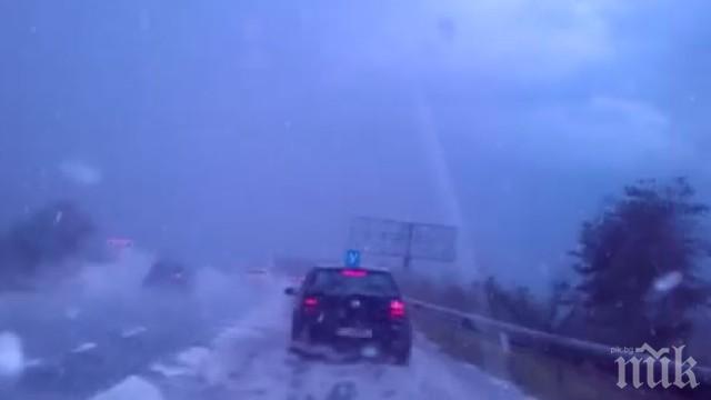 Леден ад на автомагистрала „Тракия”