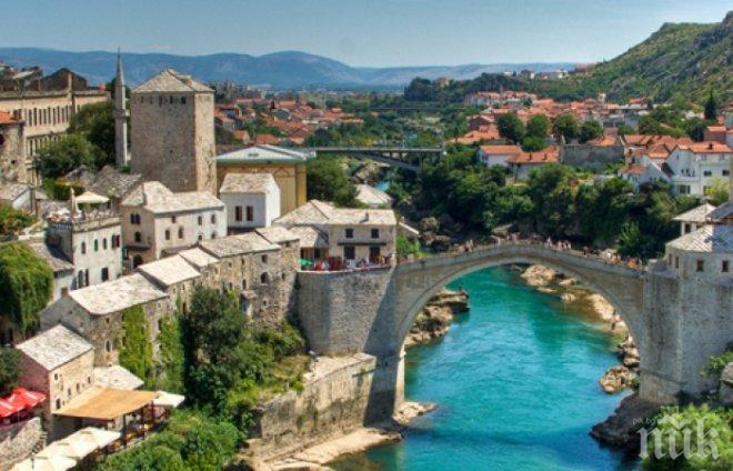 Приключиха протестът и контрапротестът в Баня Лука