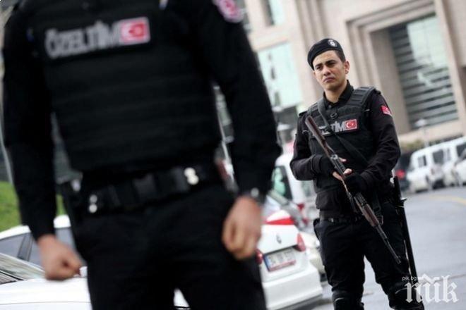 Турски войник и двама кюрди убити при стълкновение