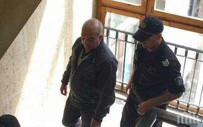 Бургаско ченге, осъден за трафик на антики в Македония, ще става бизнесмен