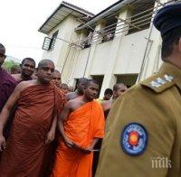 200 хиляди души са напуснали домовете си заради наводнения в Шри Ланка