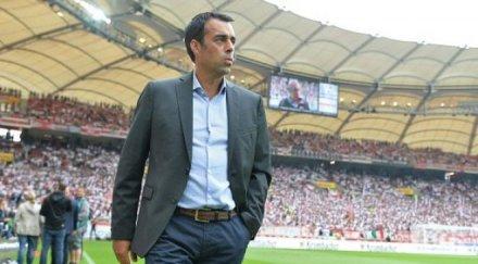 щутгарт назначи нов треньор раздели спортния директор