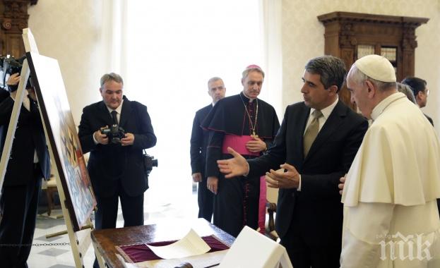 Росен Плевнелиев се поклони пред гроба на свети Кирил в Рим