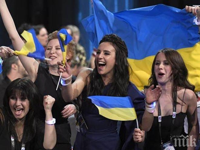 Конфуз при първата поява на Джамала в Киев: Посрещнаха я с песента на руснака
