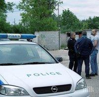Криминалисти потресени! Цял пълнител на пистолет изпразнен в родителите на полицая Караджов